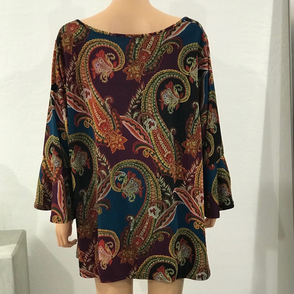 NWT Plus Size Bell Sleeves Bow and Tie Wrap Shirt - Picture 3 of 8